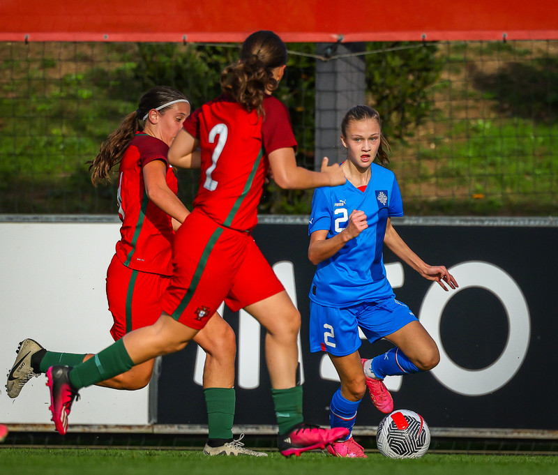 Myndaveisla 1: U15 tapaði gegn Portúgal í fyrradag
