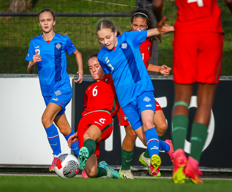 Myndaveisla 1: U15 tapaði gegn Portúgal í fyrradag