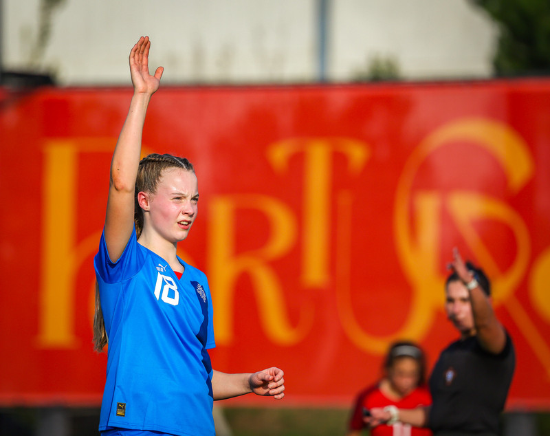 Myndaveisla 1: U15 tapaði gegn Portúgal í fyrradag