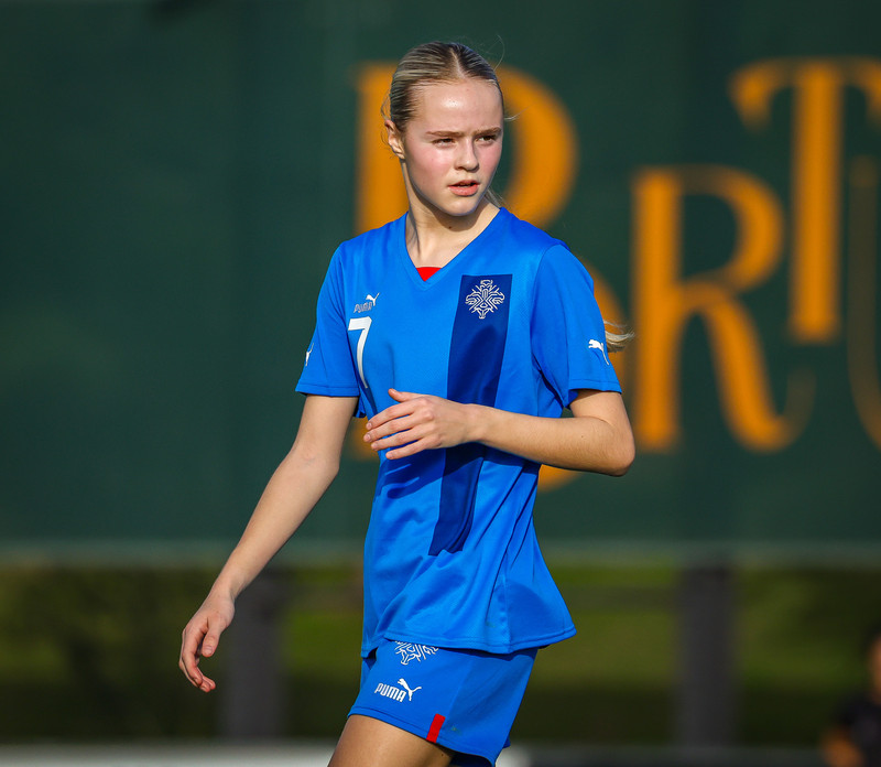 Myndaveisla 1: U15 tapaði gegn Portúgal í fyrradag
