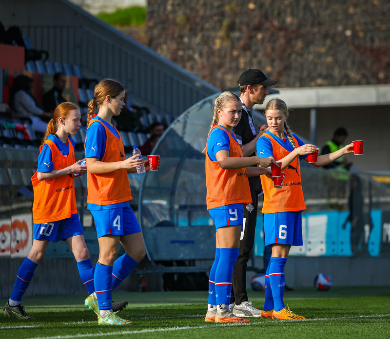 Myndaveisla 1: U15 tapaði gegn Portúgal í fyrradag