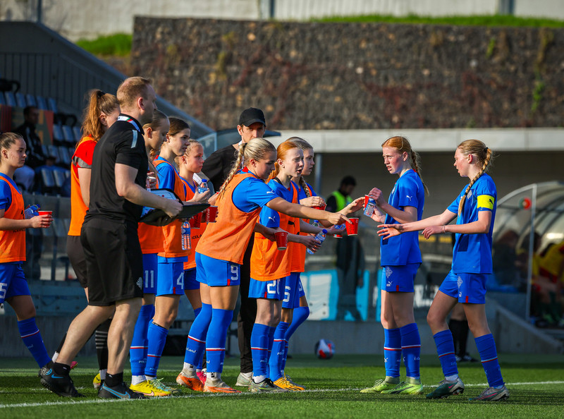 Myndaveisla 1: U15 tapaði gegn Portúgal í fyrradag
