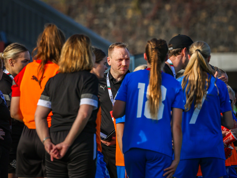 Myndaveisla 1: U15 tapaði gegn Portúgal í fyrradag