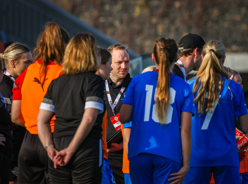 Myndaveisla 1: U15 tapaði gegn Portúgal í fyrradag
