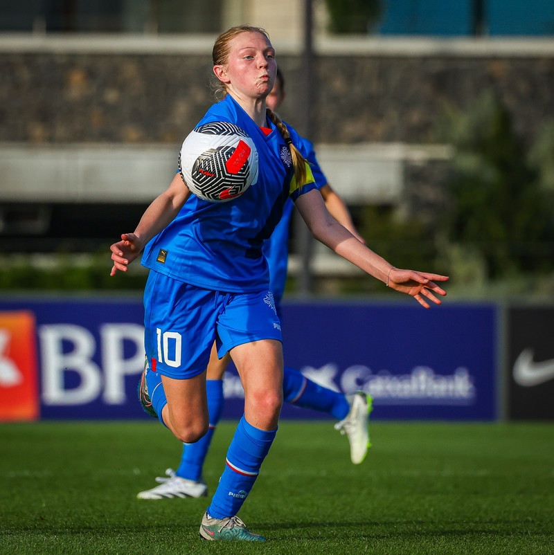 Myndaveisla 1: U15 tapaði gegn Portúgal í fyrradag