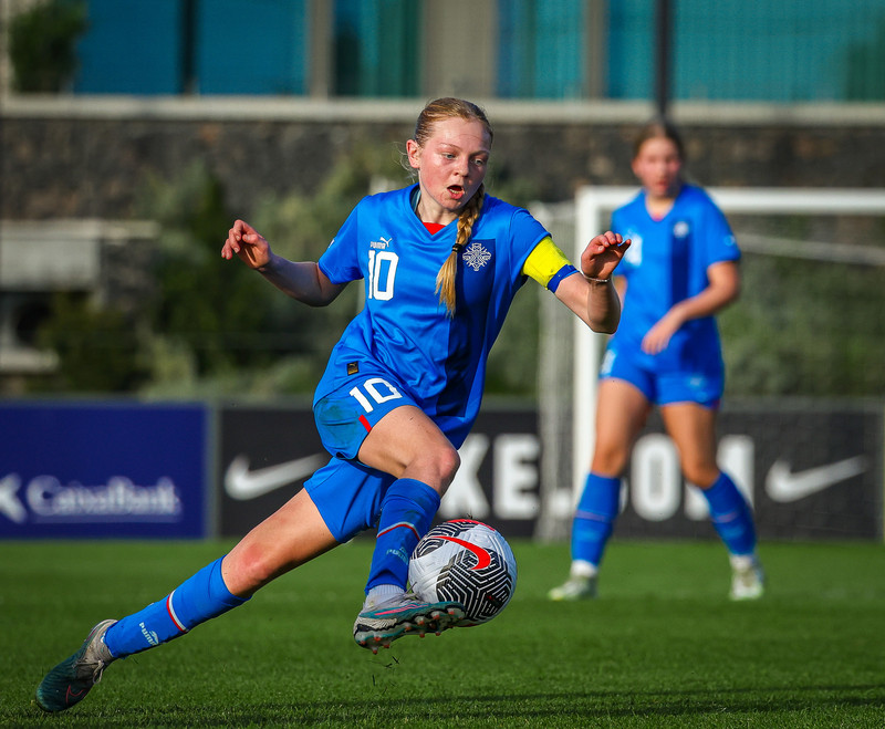 Myndaveisla 1: U15 tapaði gegn Portúgal í fyrradag