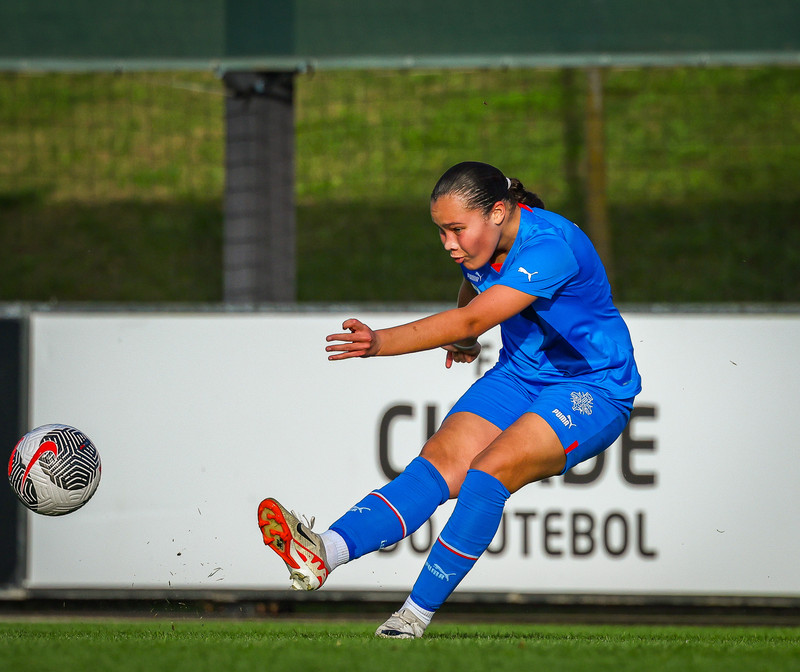 Myndaveisla 1: U15 tapaði gegn Portúgal í fyrradag