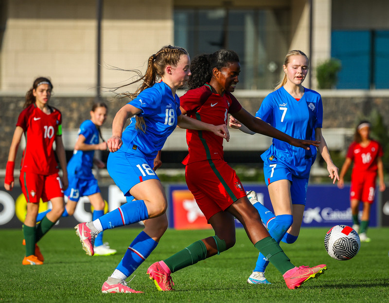 Myndaveisla 1: U15 tapaði gegn Portúgal í fyrradag