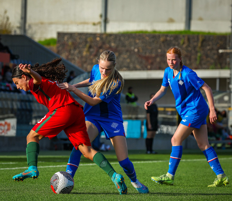 Myndaveisla 1: U15 tapaði gegn Portúgal í fyrradag