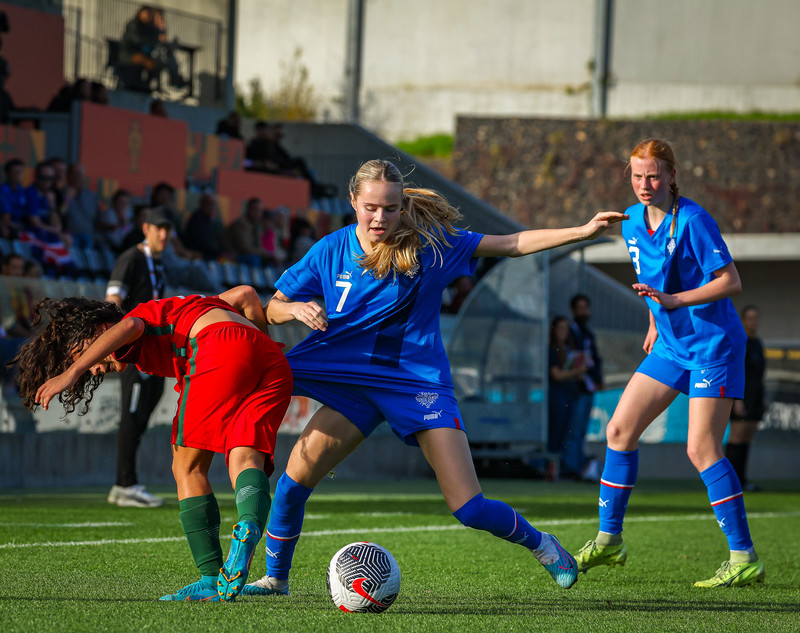 Myndaveisla 1: U15 tapaði gegn Portúgal í fyrradag