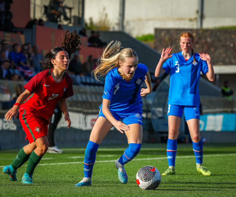 Myndaveisla 1: U15 tapaði gegn Portúgal í fyrradag