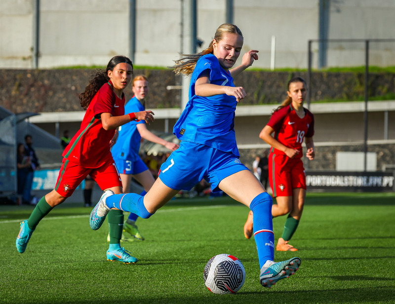 Myndaveisla 1: U15 tapaði gegn Portúgal í fyrradag