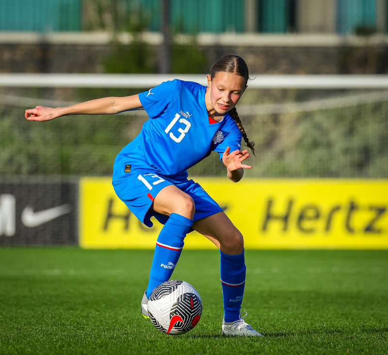 Myndaveisla 1: U15 tapaði gegn Portúgal í fyrradag