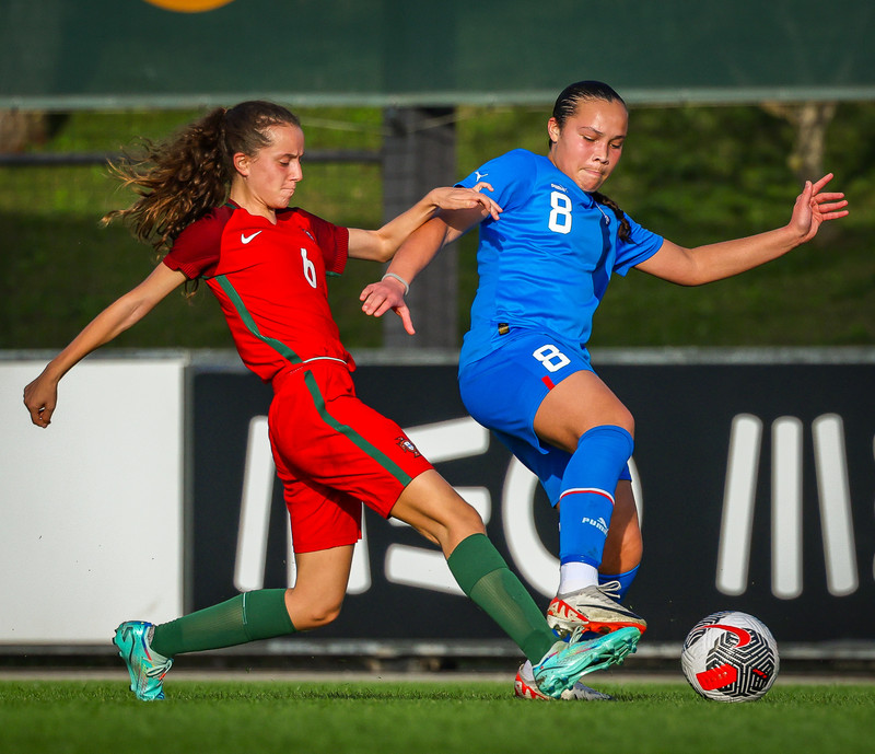 Myndaveisla 1: U15 tapaði gegn Portúgal í fyrradag