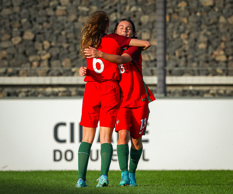 Myndaveisla 1: U15 tapaði gegn Portúgal í fyrradag
