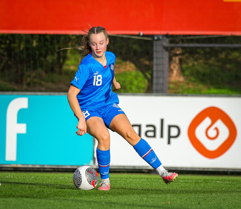 Myndaveisla 1: U15 tapaði gegn Portúgal í fyrradag