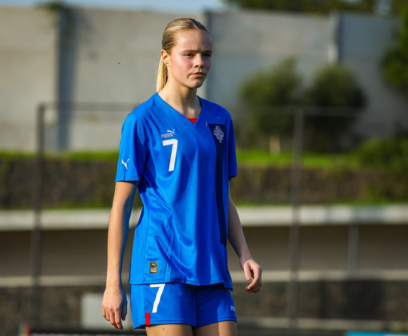 Myndaveisla 1: U15 tapaði gegn Portúgal í fyrradag