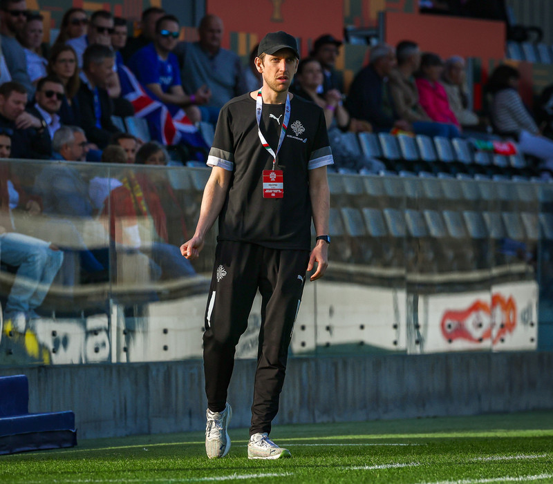Myndaveisla 1: U15 tapaði gegn Portúgal í fyrradag