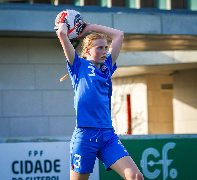 Myndaveisla 1: U15 tapaði gegn Portúgal í fyrradag