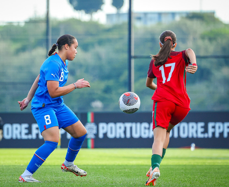 Myndaveisla 1: U15 tapaði gegn Portúgal í fyrradag