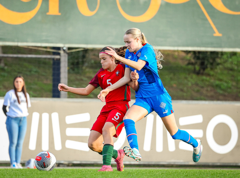 Myndaveisla 1: U15 tapaði gegn Portúgal í fyrradag
