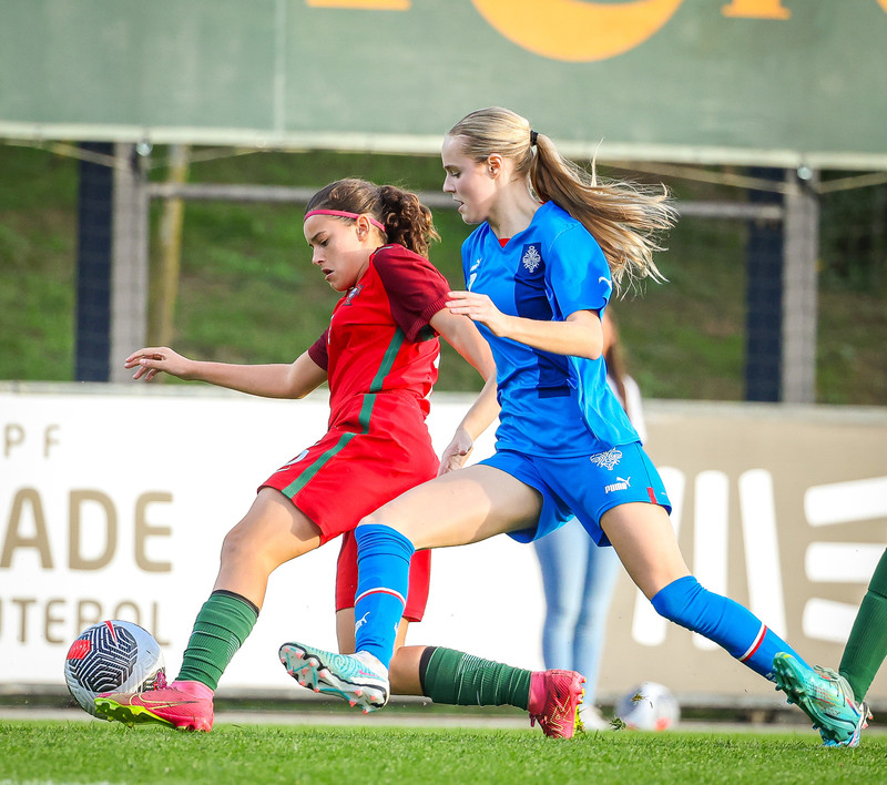 Myndaveisla 1: U15 tapaði gegn Portúgal í fyrradag