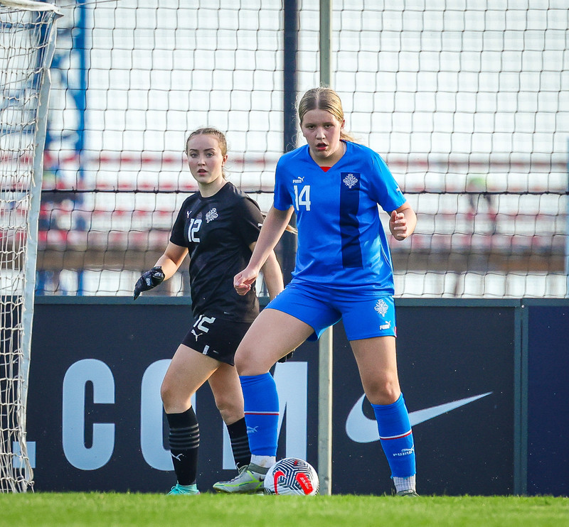 Myndaveisla 1: U15 tapaði gegn Portúgal í fyrradag