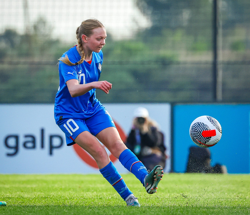 Myndaveisla 1: U15 tapaði gegn Portúgal í fyrradag