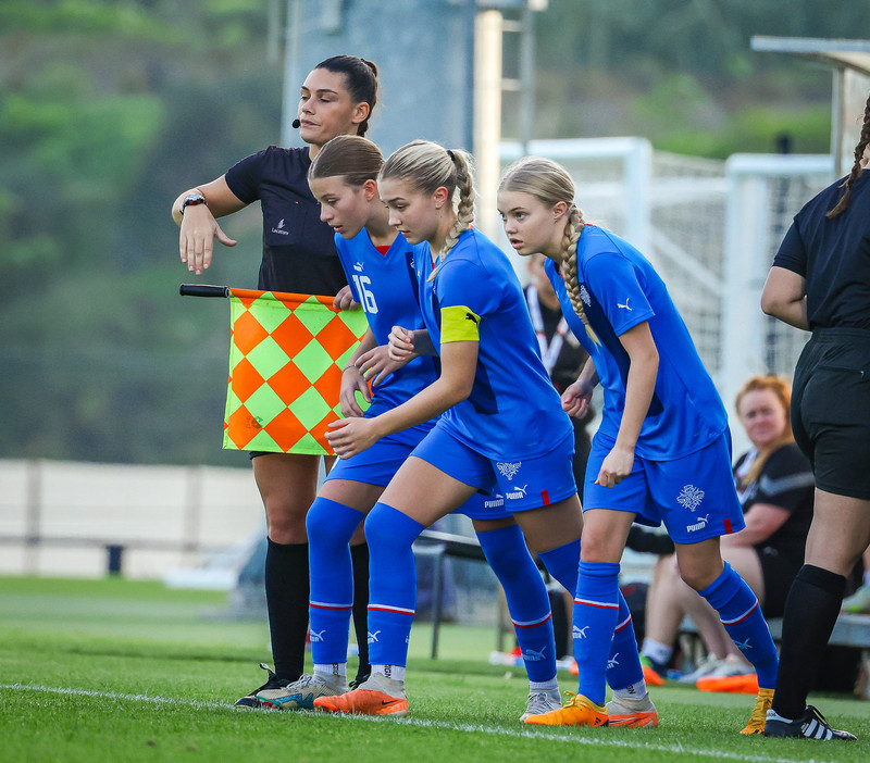 Myndaveisla 1: U15 tapaði gegn Portúgal í fyrradag