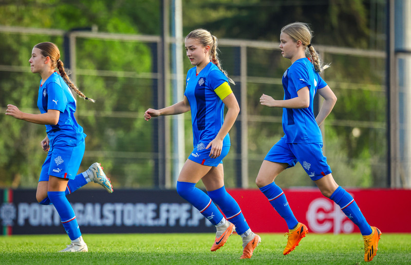 Myndaveisla 1: U15 tapaði gegn Portúgal í fyrradag