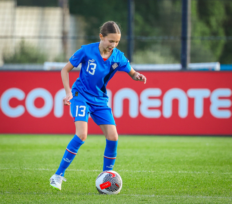Myndaveisla 1: U15 tapaði gegn Portúgal í fyrradag