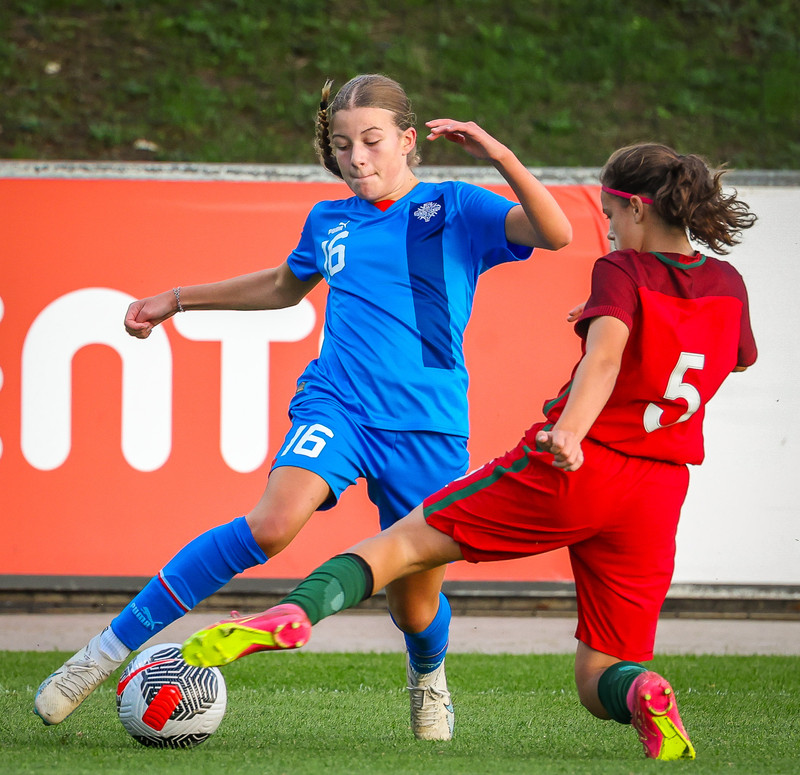 Myndaveisla 1: U15 tapaði gegn Portúgal í fyrradag