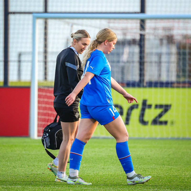 Myndaveisla 1: U15 tapaði gegn Portúgal í fyrradag
