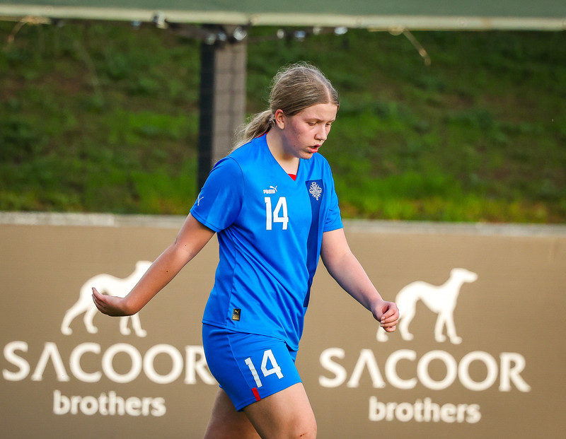Myndaveisla 1: U15 tapaði gegn Portúgal í fyrradag