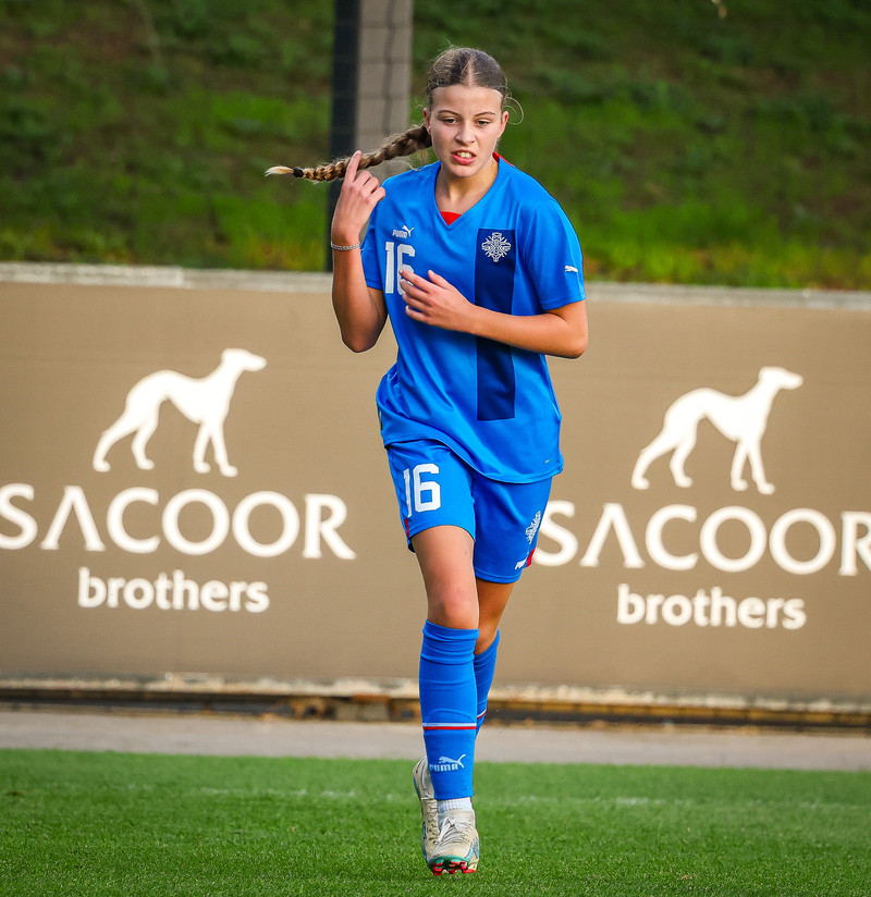 Myndaveisla 1: U15 tapaði gegn Portúgal í fyrradag