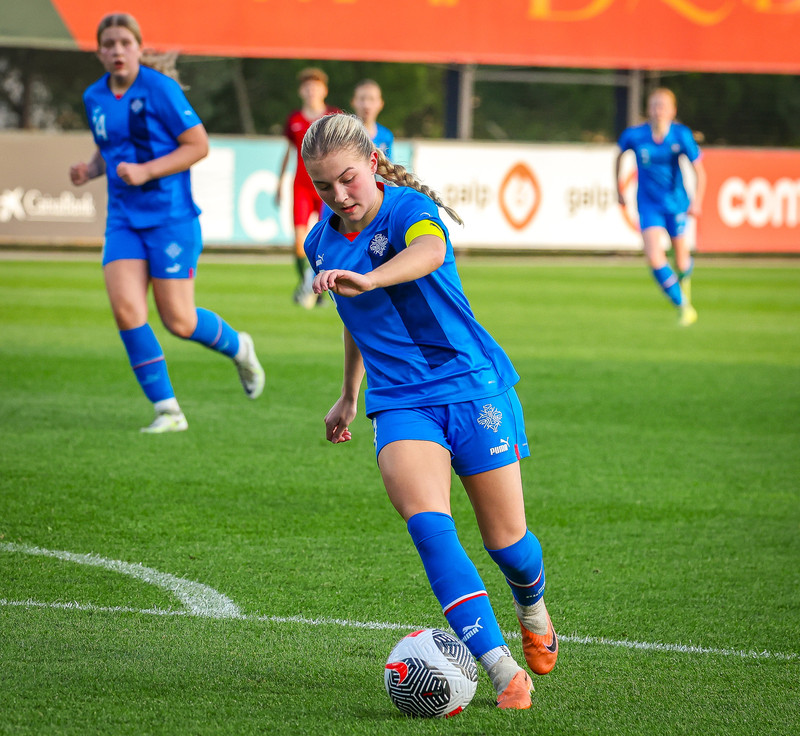 Myndaveisla 1: U15 tapaði gegn Portúgal í fyrradag