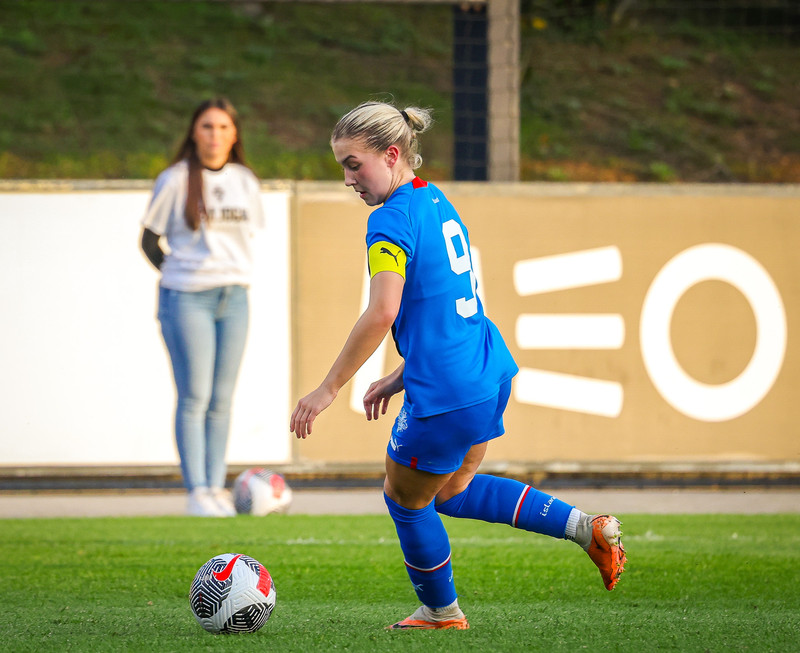 Myndaveisla 1: U15 tapaði gegn Portúgal í fyrradag