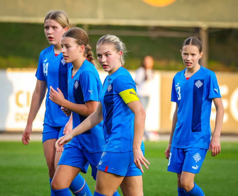 Myndaveisla 1: U15 tapaði gegn Portúgal í fyrradag
