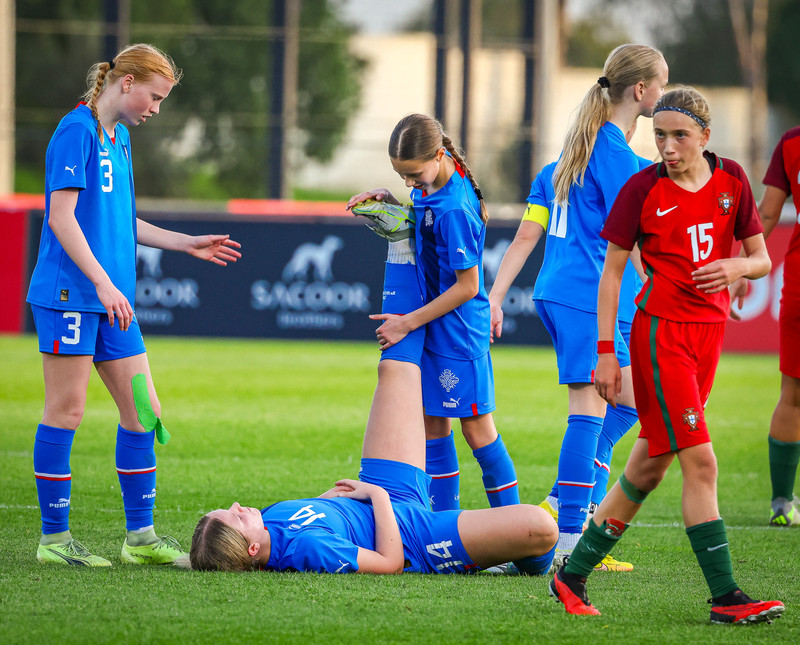 Myndaveisla 1: U15 tapaði gegn Portúgal í fyrradag