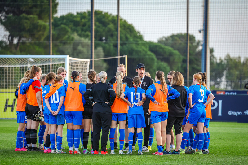 Myndaveisla 1: U15 tapaði gegn Portúgal í fyrradag