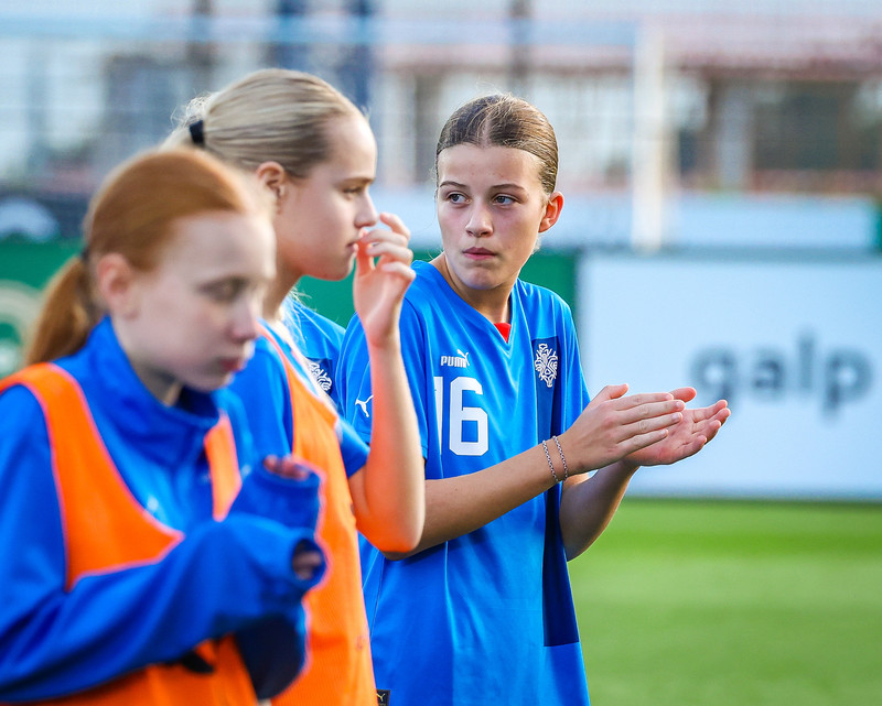 Myndaveisla 1: U15 tapaði gegn Portúgal í fyrradag