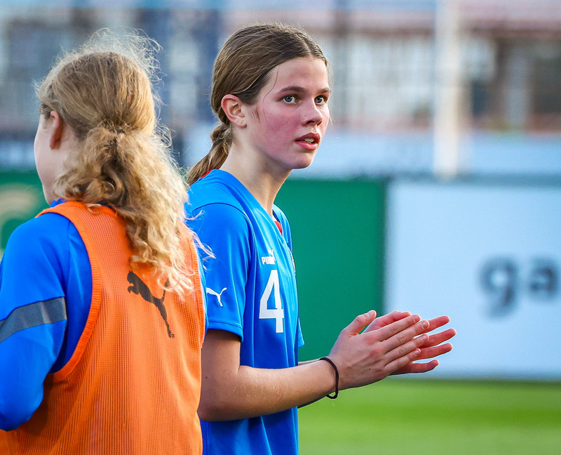 Myndaveisla 1: U15 tapaði gegn Portúgal í fyrradag