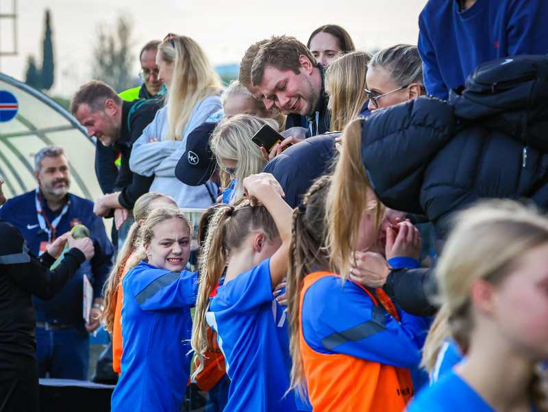 Myndaveisla 1: U15 tapaði gegn Portúgal í fyrradag