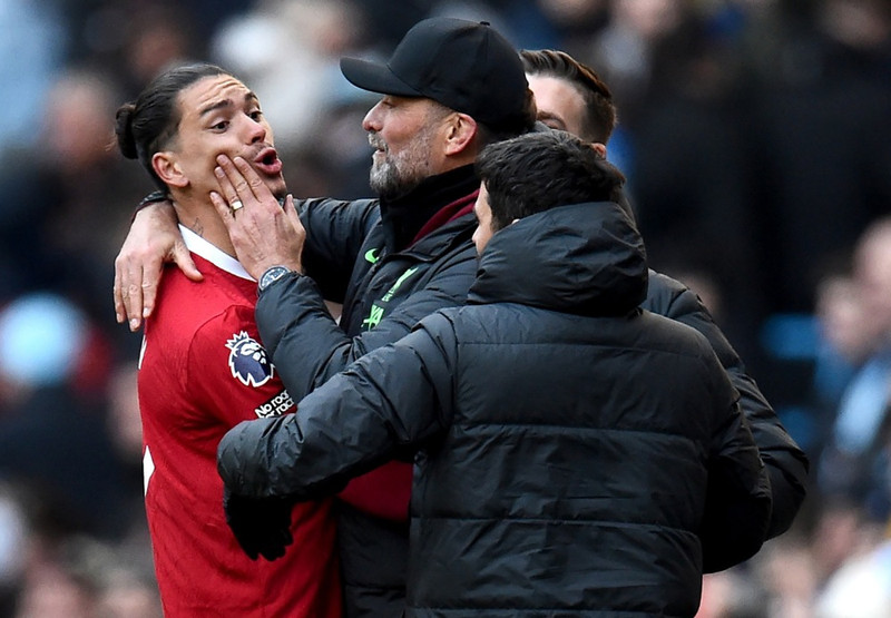 Klopp stöðvaði riflildi milli Nunez og Guardiola
