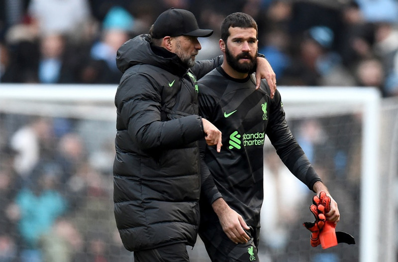 Klopp og Alisson.