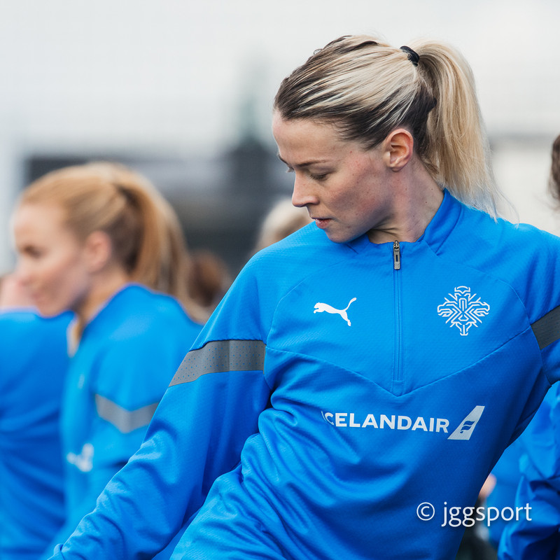 Sandra María spilar á Íslandi á næsta ári - Ákvörðun á næstu dögum