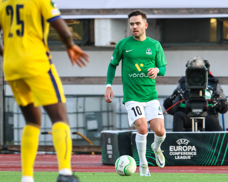 Leikurinn hefst klukkan 21:00 að pólskum tíma.