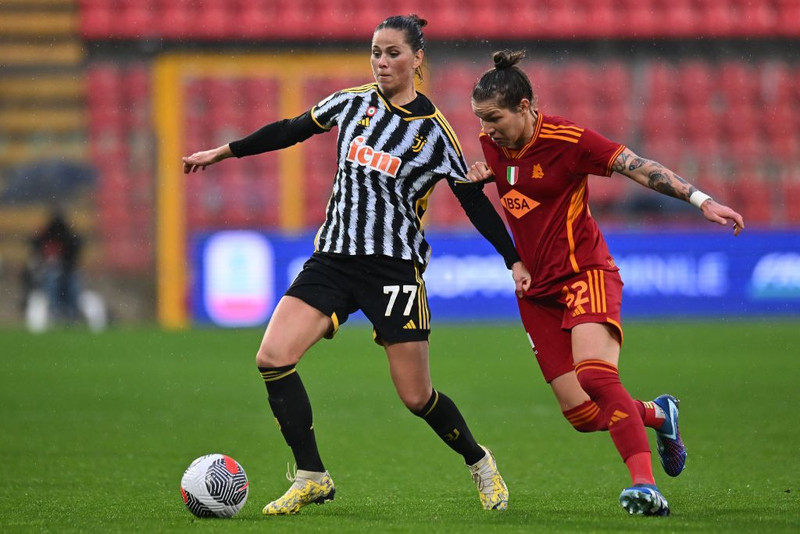 Sara Björk kom við sögu í toppslagnum