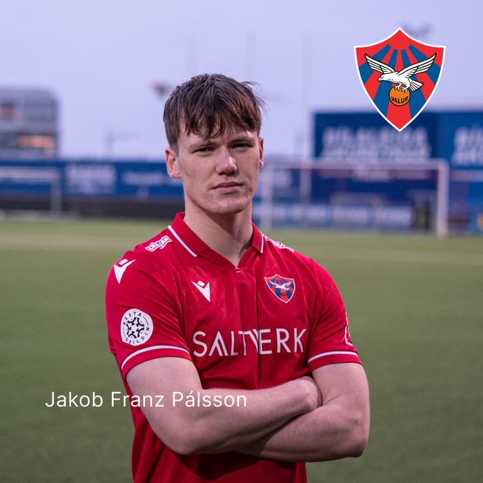 Skrifaði undir fjögurra ára samning við Val.