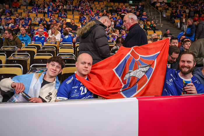 Sérfræðingurinn í vettvangsferð.